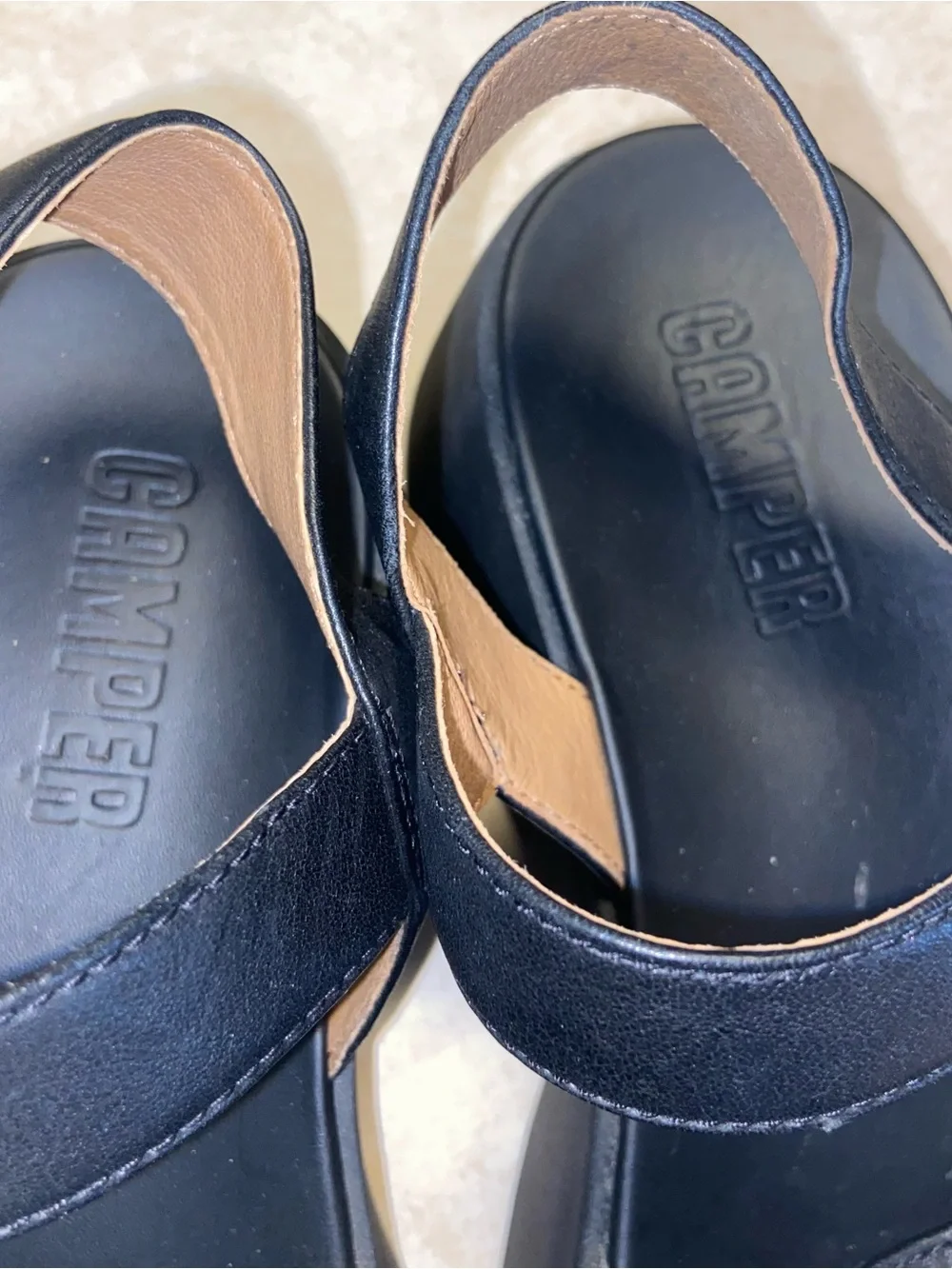 Camper shoes Womens Size 41 Black Platform Sandals Buckle Strap Leather Tasha